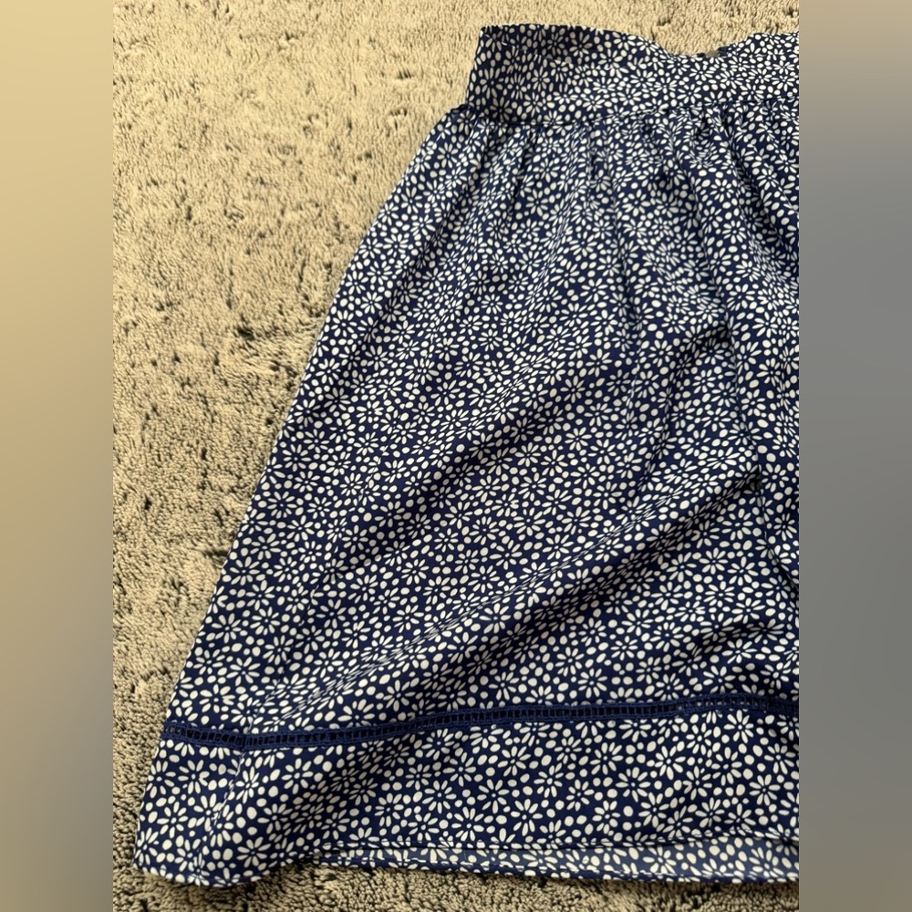 A Line Skirt - Picture 6 of 7